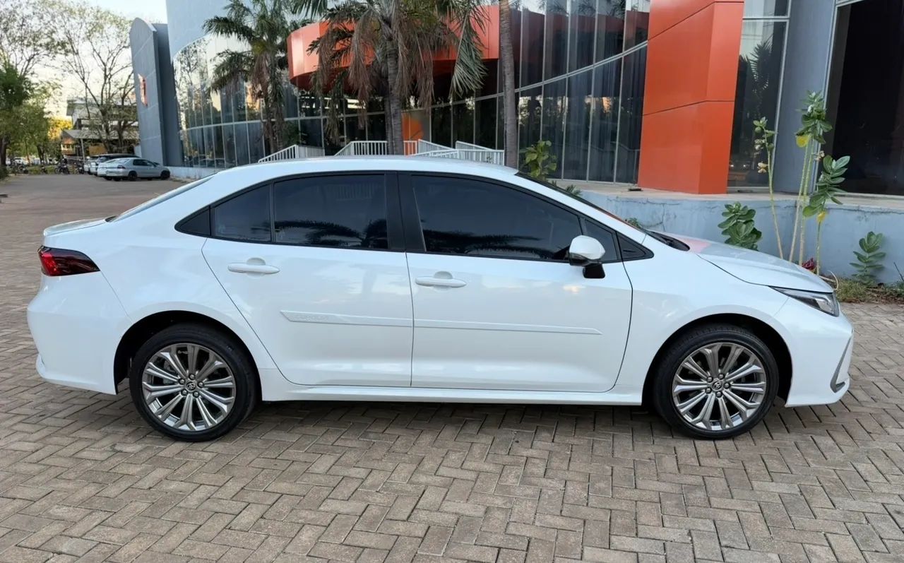 Toyota Corolla XEI 2.0 Flex 16V Aut. 2023 - Foto 2