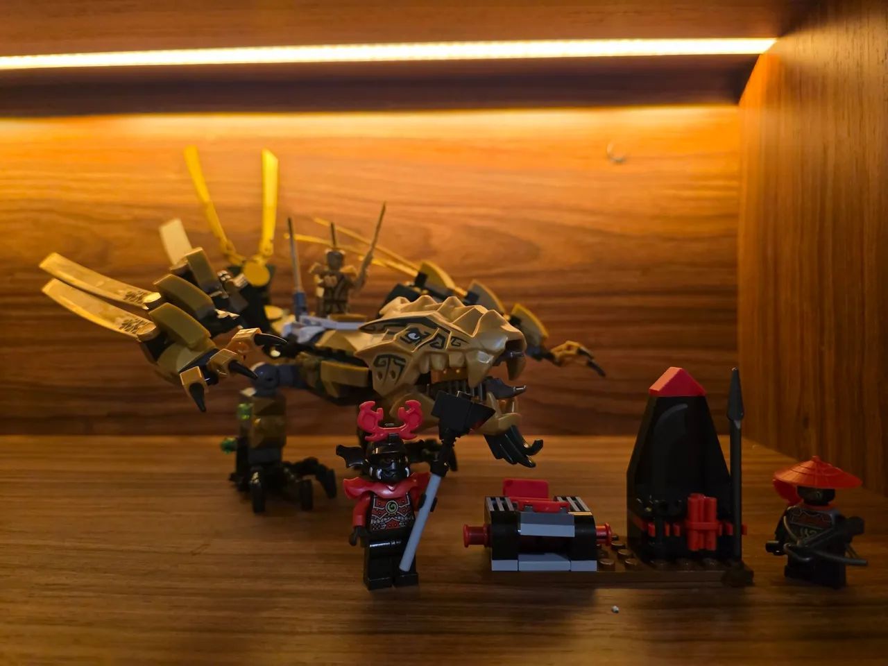 LEGO Ninjago 70503 Golden Dragon c/ Golden Ninja Original