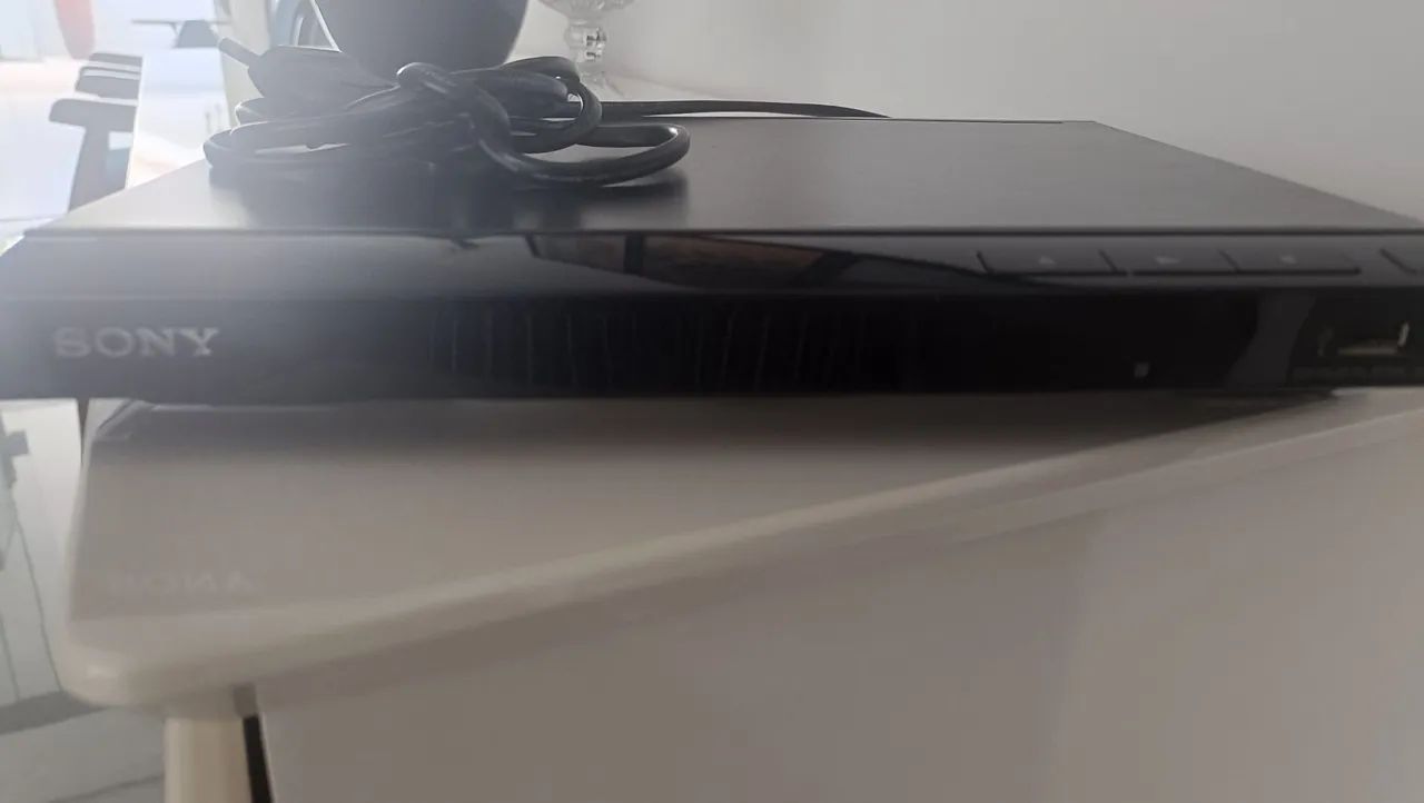 Dvd semi novo