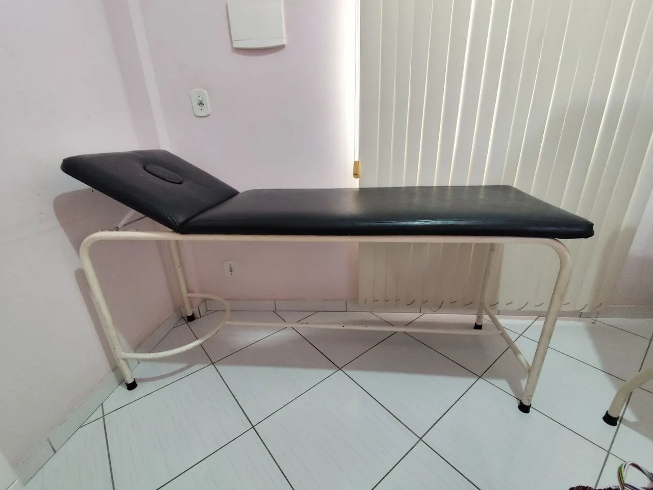 Maca estética fixa com orifício 
