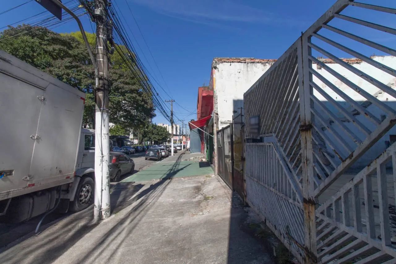 Terreno na Avenida Furtado de Mendonça, 60  250 m² - Foto 3