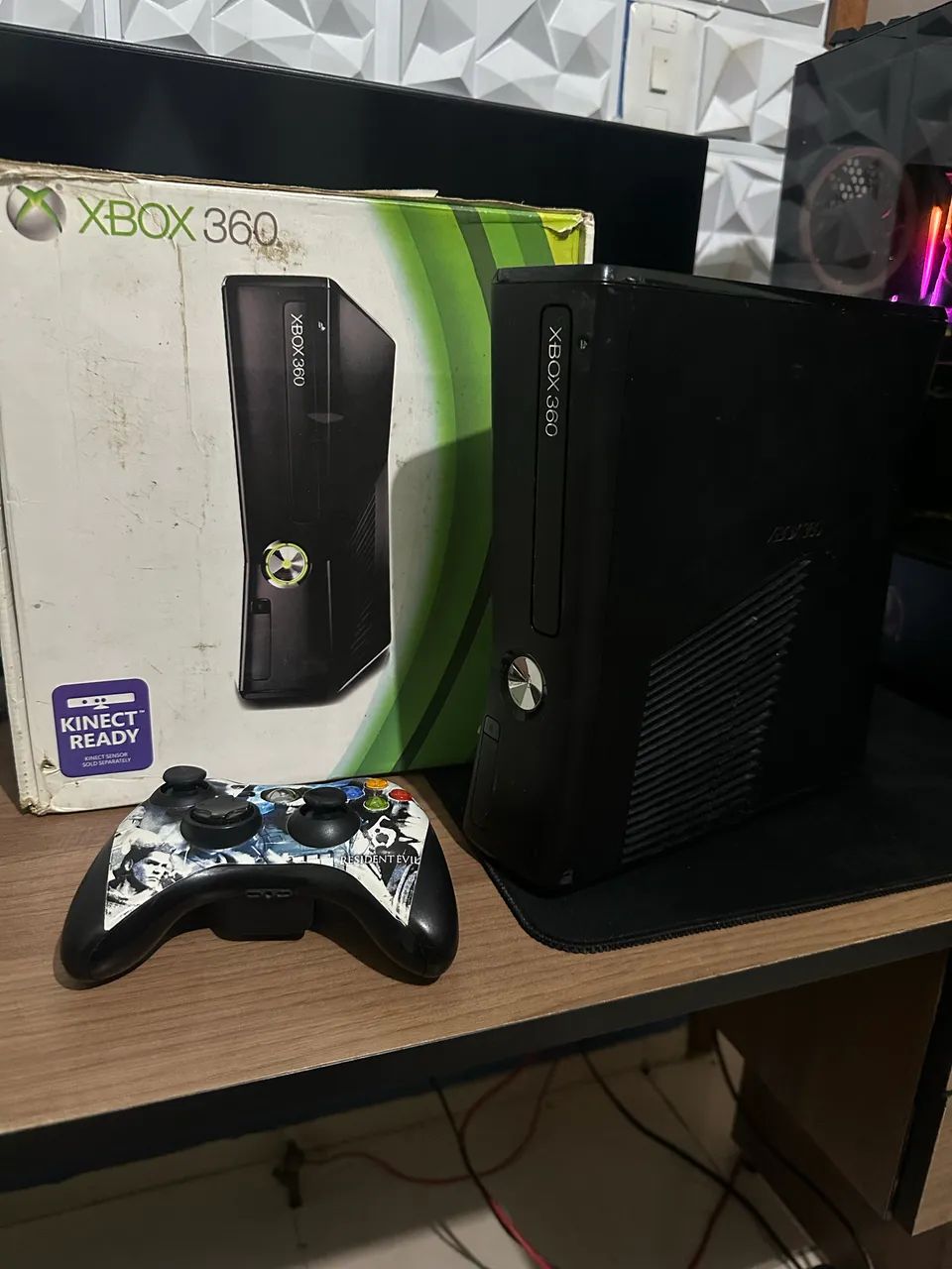 Xbox 360 destravado 320GB com caixa 