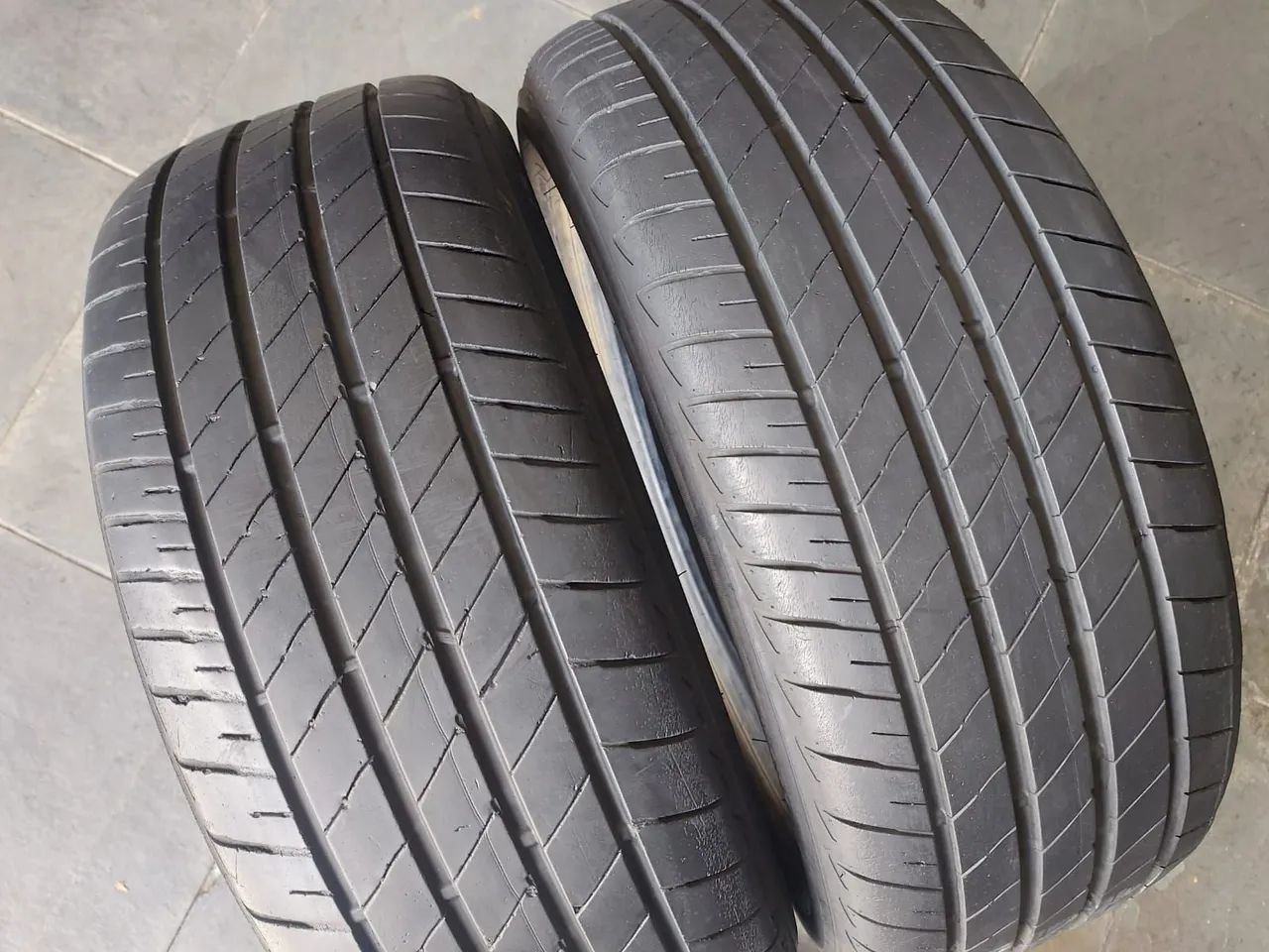 02 pneus 205/50r17 Turanza T005 Bridgestone  - Foto 4