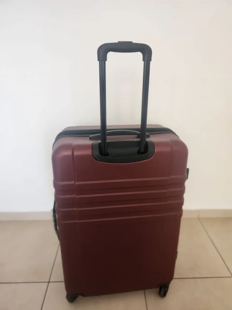 Vende-se Mala de viagem grande!! - Foto 2