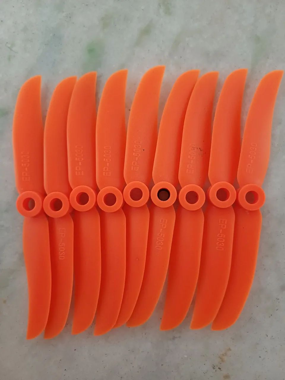 Hélices 5030 GWS cor laranja NOVAS!!!