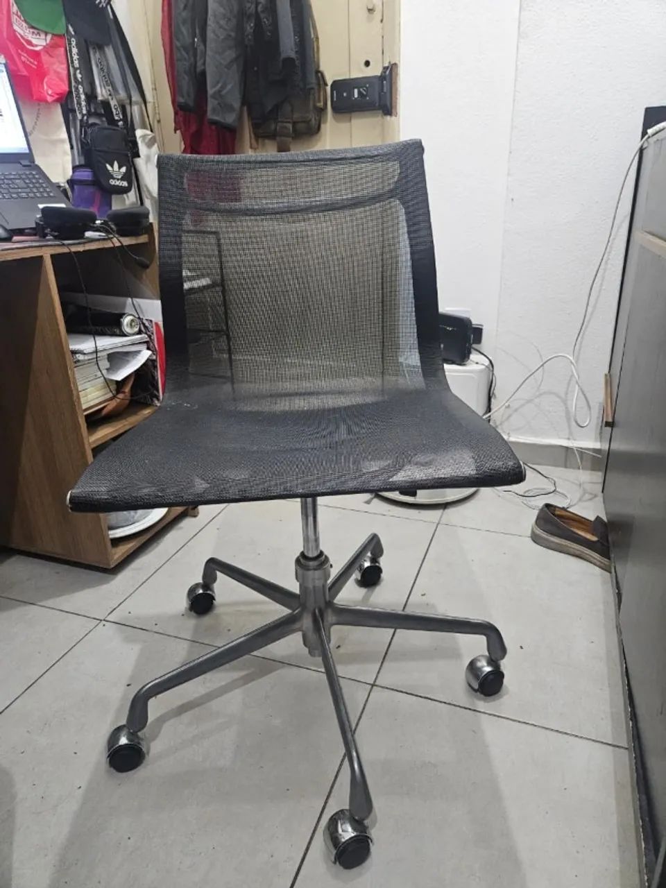 Cadeira Office Esteirinha Eames - Original Clássica Design (Preço de Desapego) - Foto 4