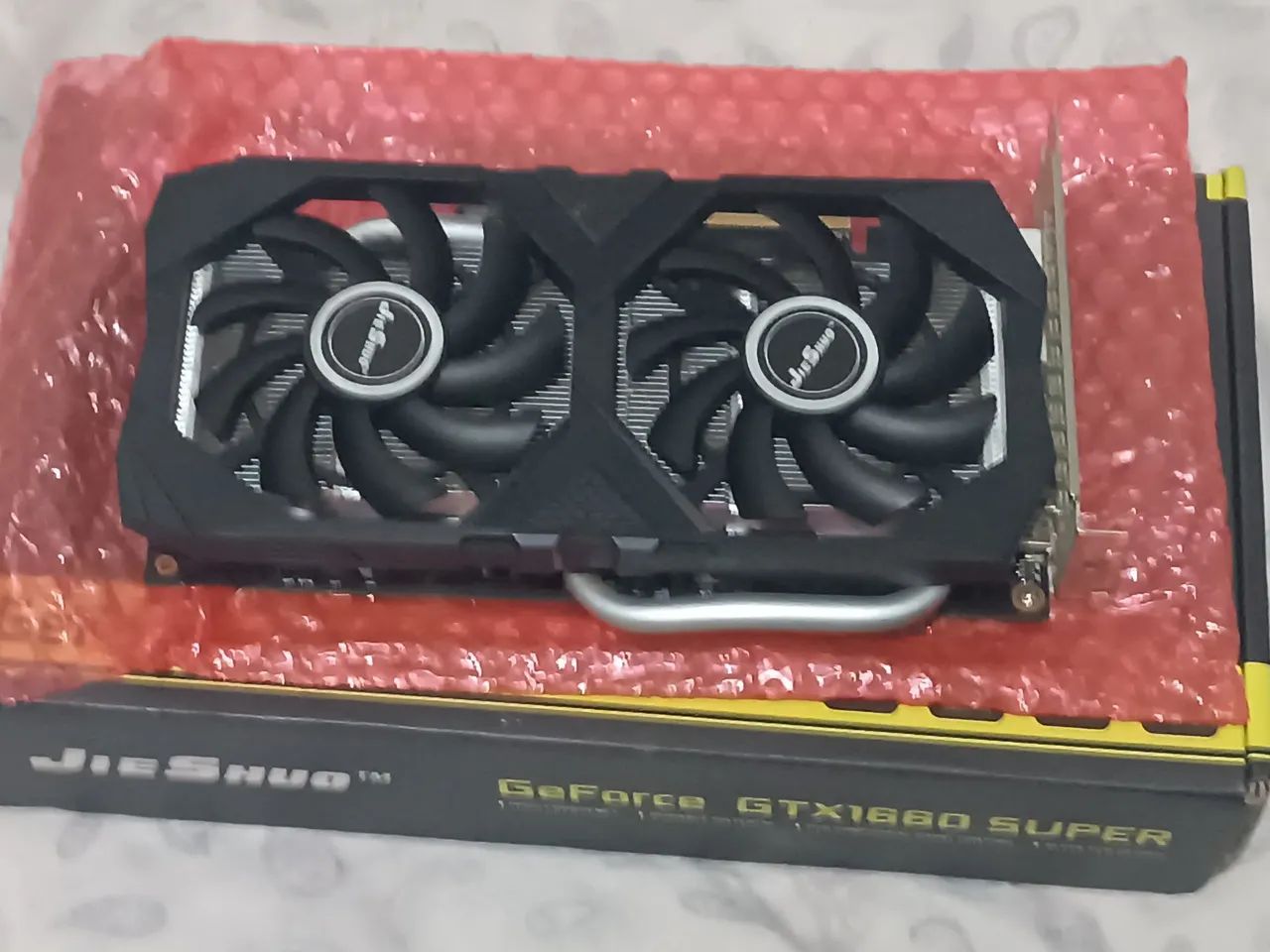 Placa de video GTX 1660 SUPER