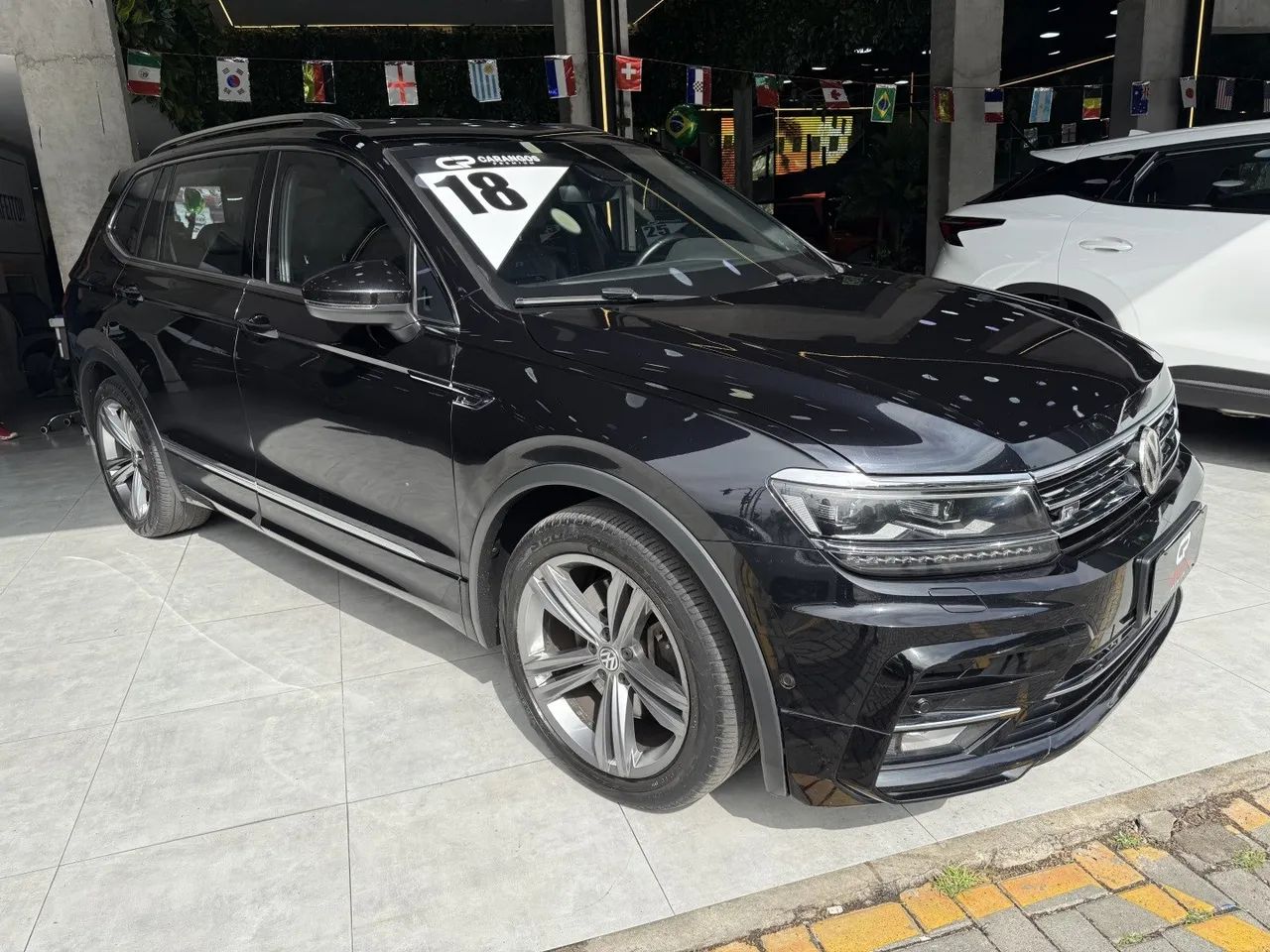 Volkswagen Tiguan Allspac R-line 350 TSI 2.0 4X4 2018
