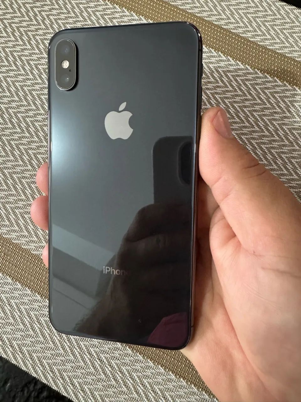 Vendo IPhone XS MAX Muito novo