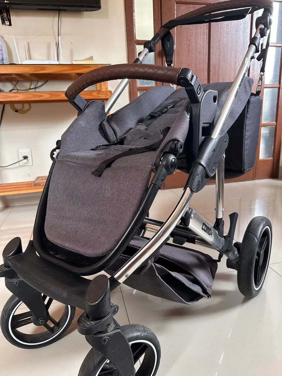 CARRINHO DE BEBÊ COMPLETO LUXO  - ÓTIMA OPORTUNIDADE!   ?  - Foto 3