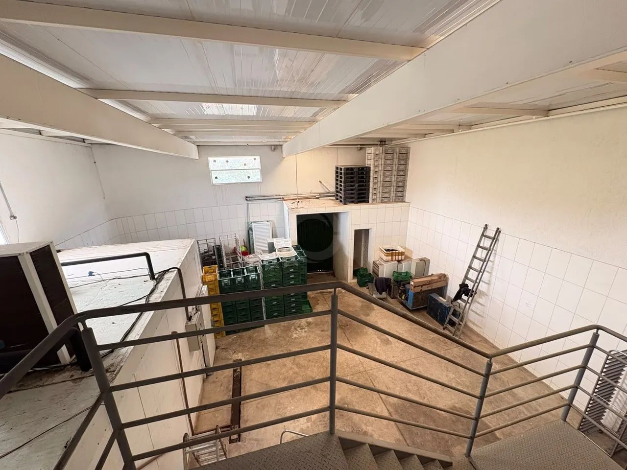 BARRACÃO COMERCIAL À VENDA E LOCAÇÃO | RAMO DE ALIMENTOS | STA TEREZINHA - Foto 4