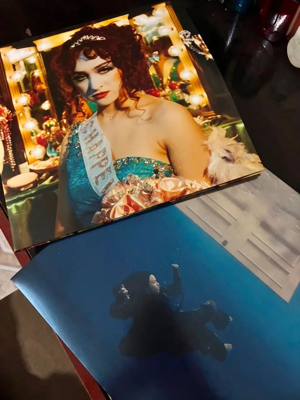 vinil chappell roan e billie eilish