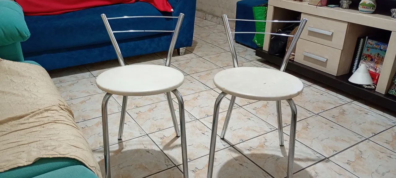 Banquetas cromadas 70 reais cada - Foto 2