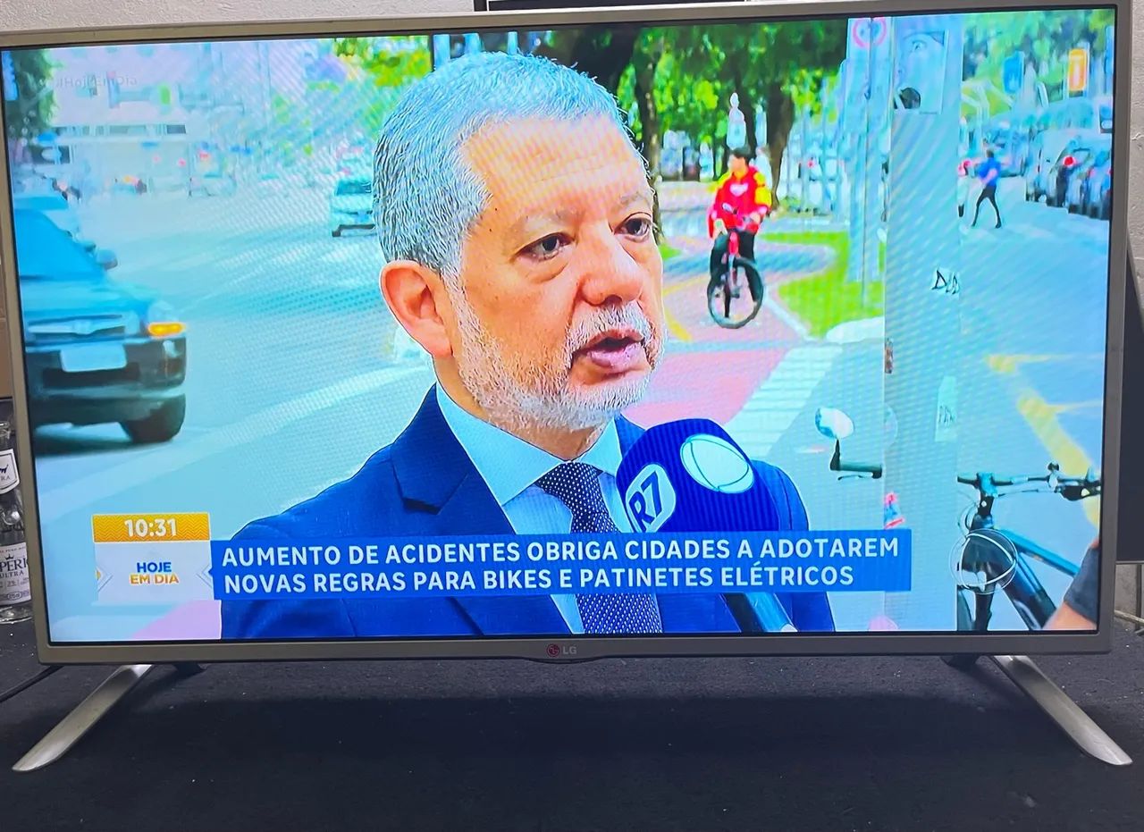 Vendo uma tv LG 40 polegadas não e smart  - Foto 2