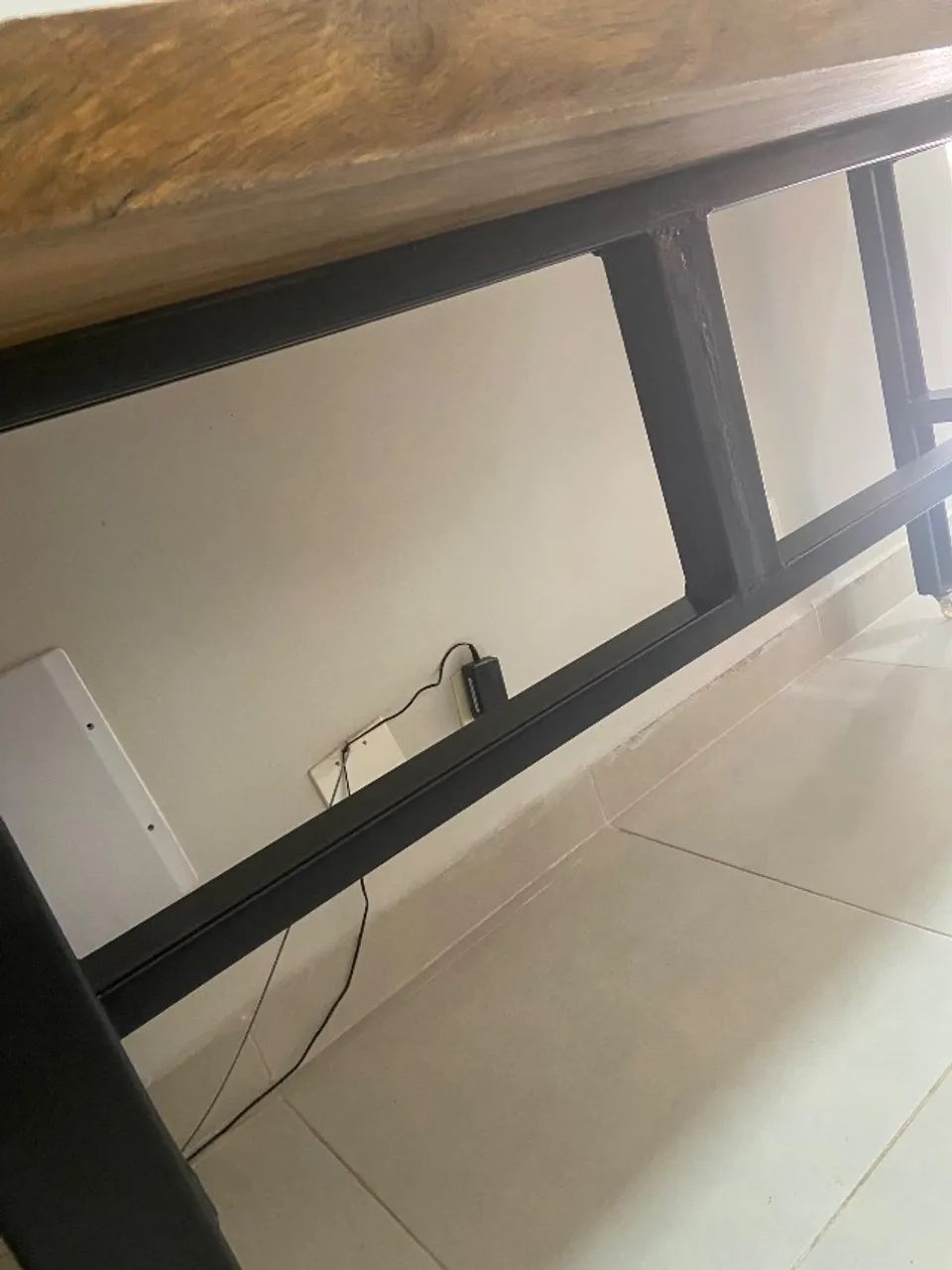 Mesa de Madeira Moderna - Foto 4