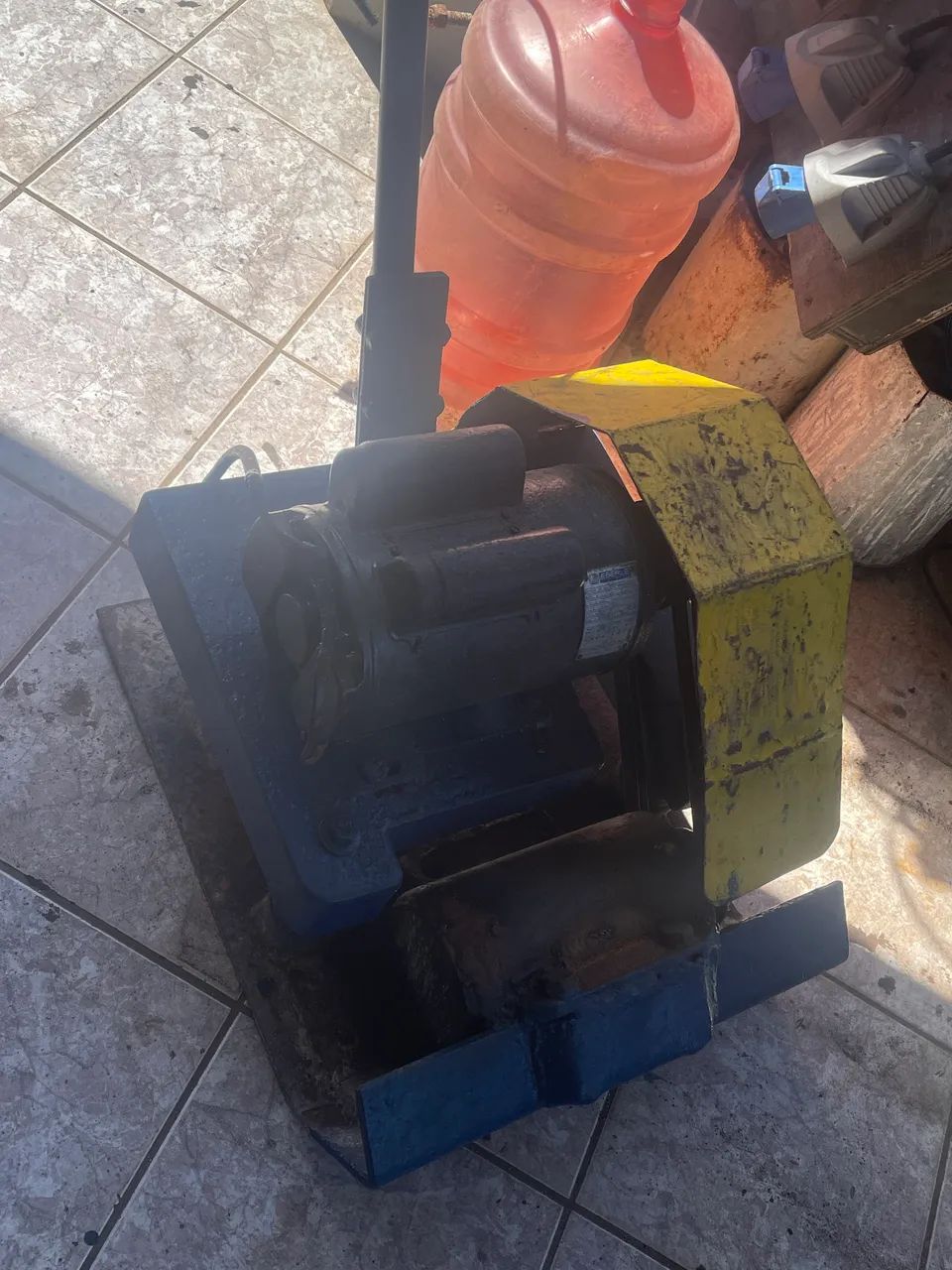 Compactador de solo  - Foto 2
