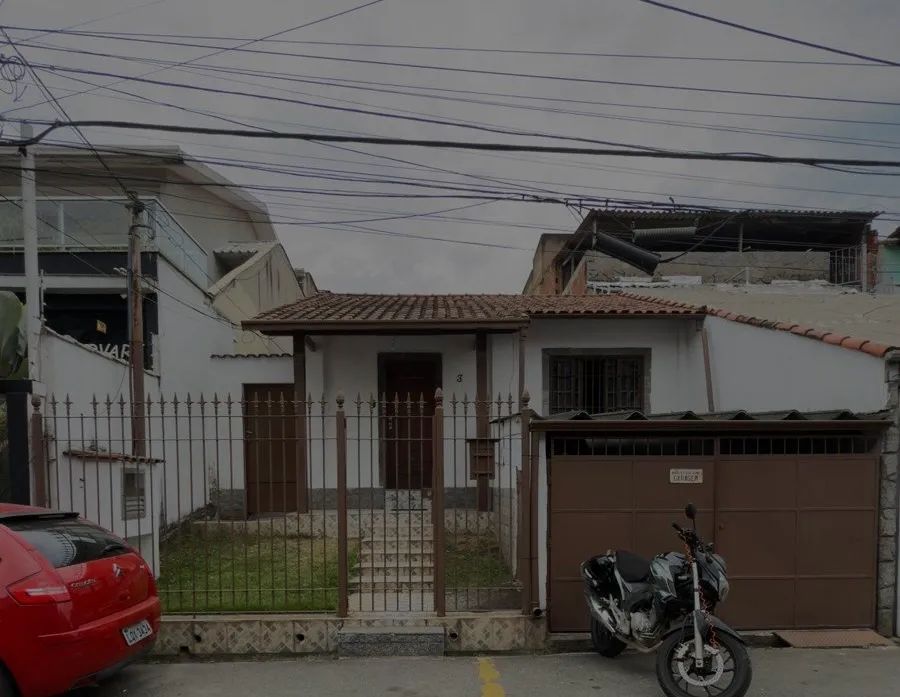 Aluga-se garagem 