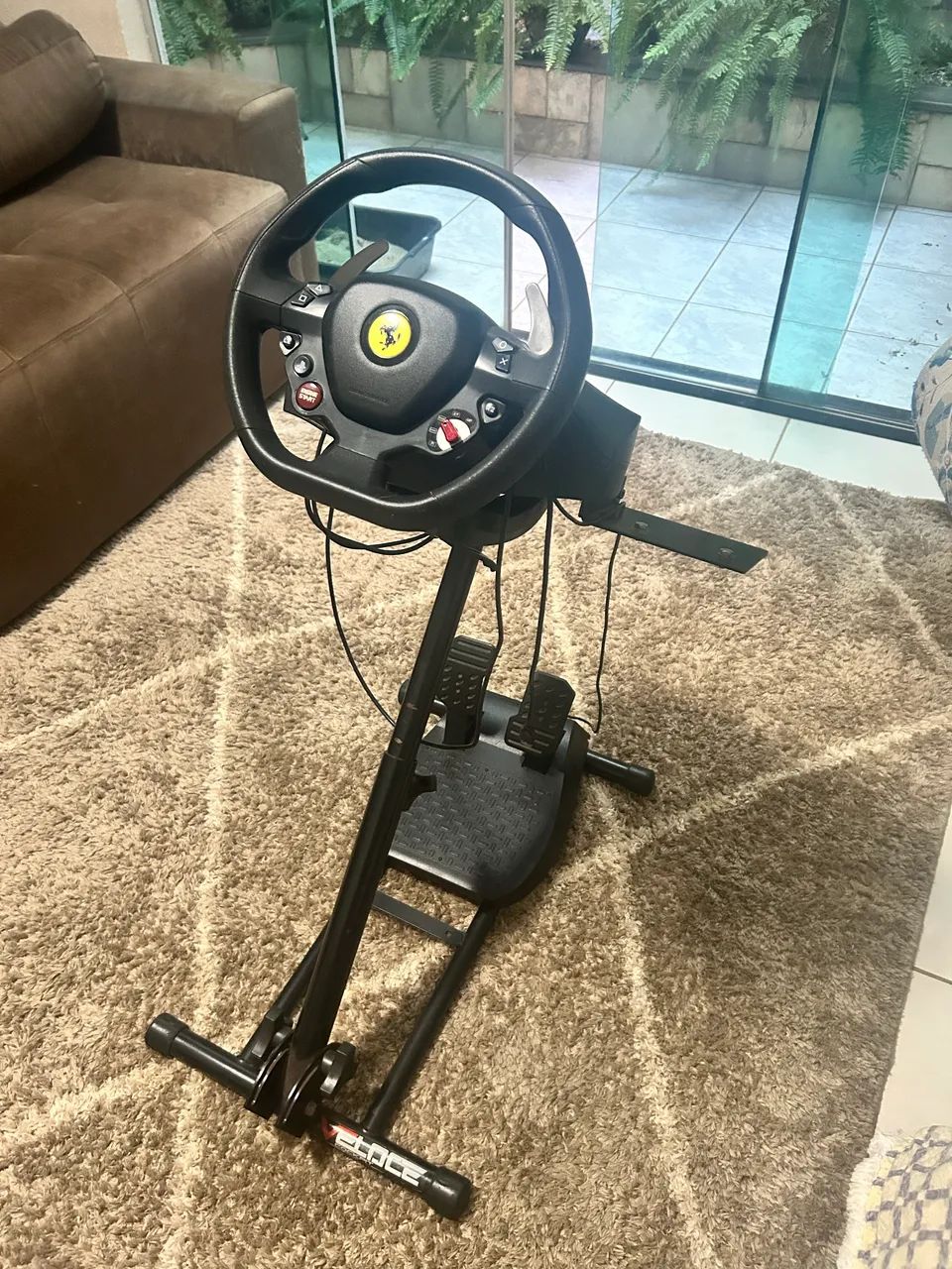 Volante Thrustmaster T80 Ferrari 488 GTB Edition - PS4 e PC - Foto 3