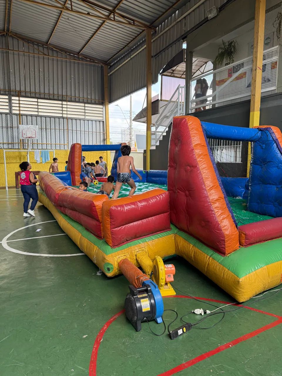 Futebol de sabão juvenil (sem motor) - Foto 5