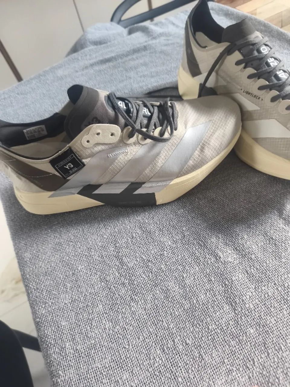 Tênis Adidas  - Foto 4