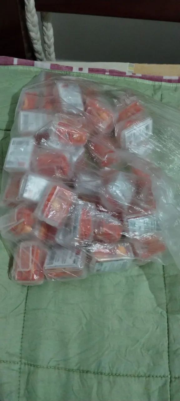 Protetor oricular com cordão laranja marca 3M com ventosa 46 unidades - Foto 3