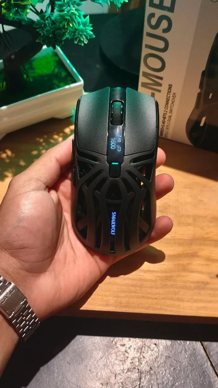 Mouse Gamer Wireless SmailWolf RS8 Tri-Mode Bluetooth / 2.4GHz Leve (Preto) - Foto 5