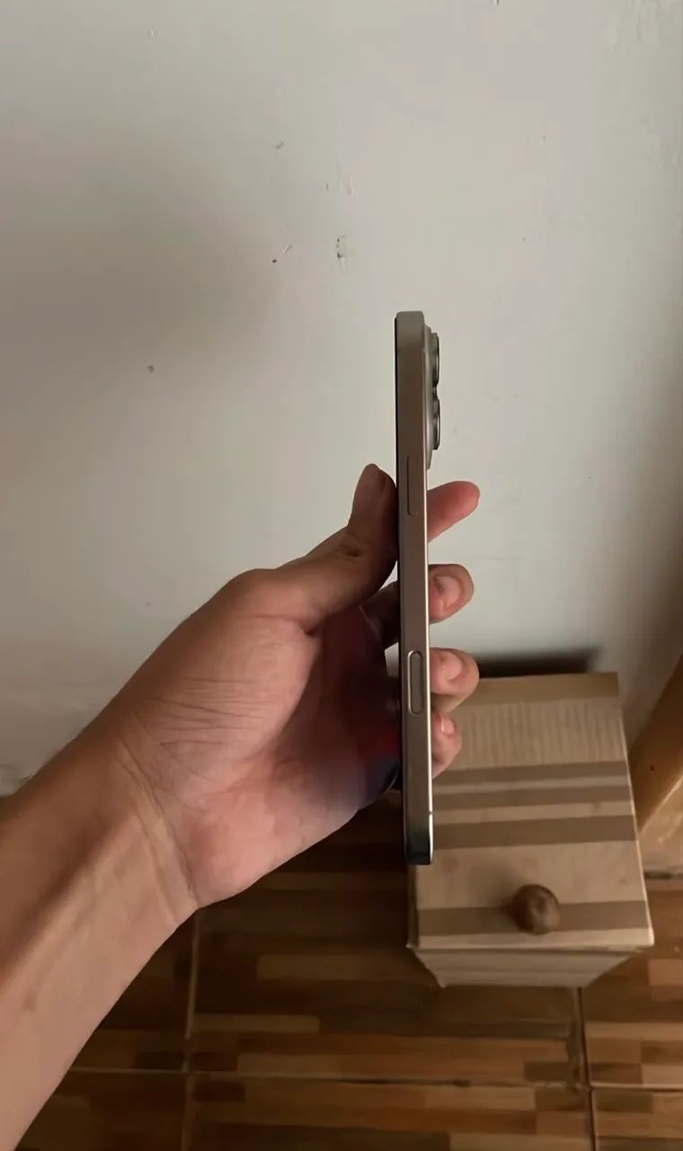 Iphone 16 pro max - Foto 4