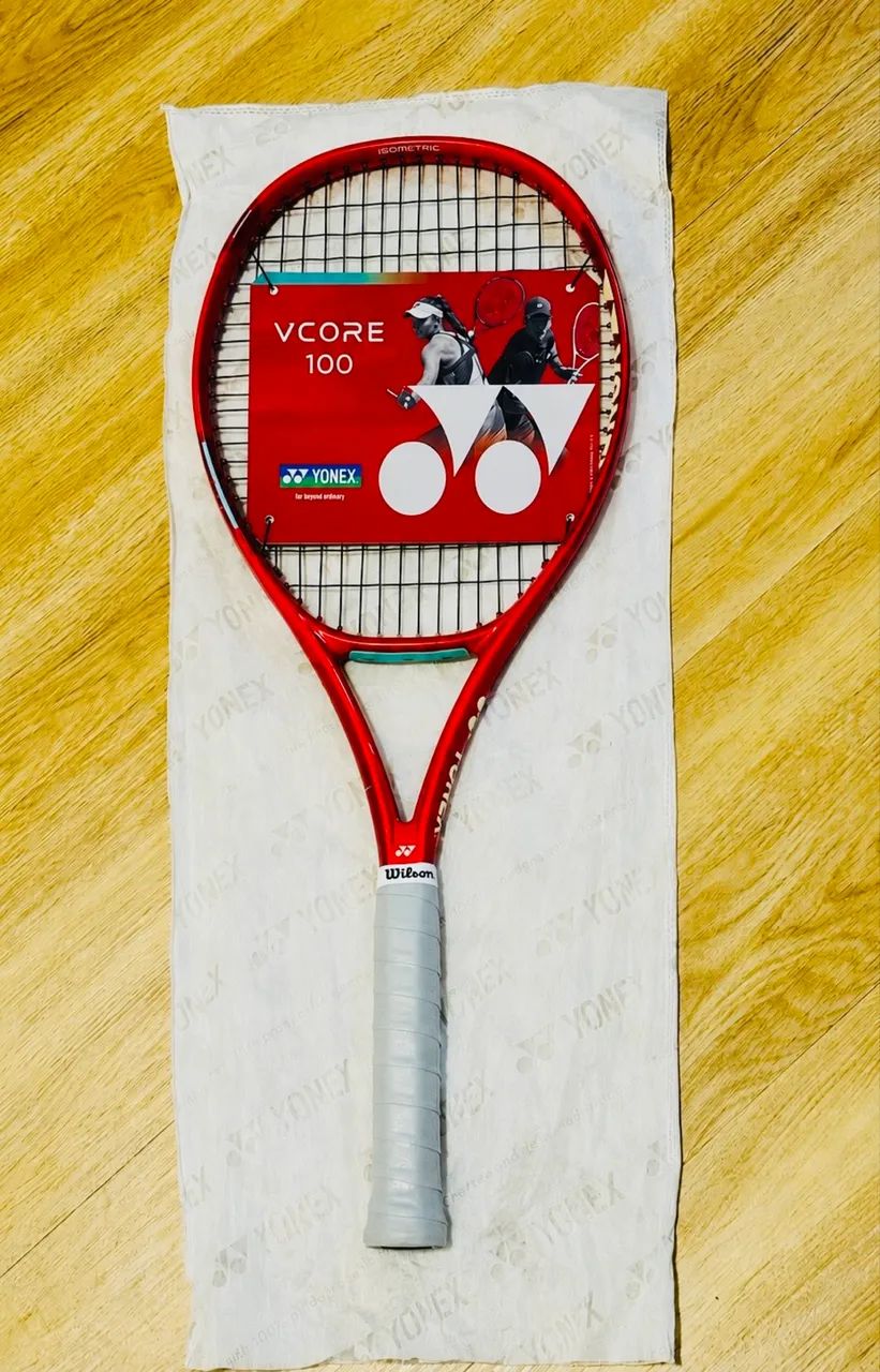 Yonex Vcore 100 L3 2026 300g - Esportes de Quadra e Ao Ar Livre
