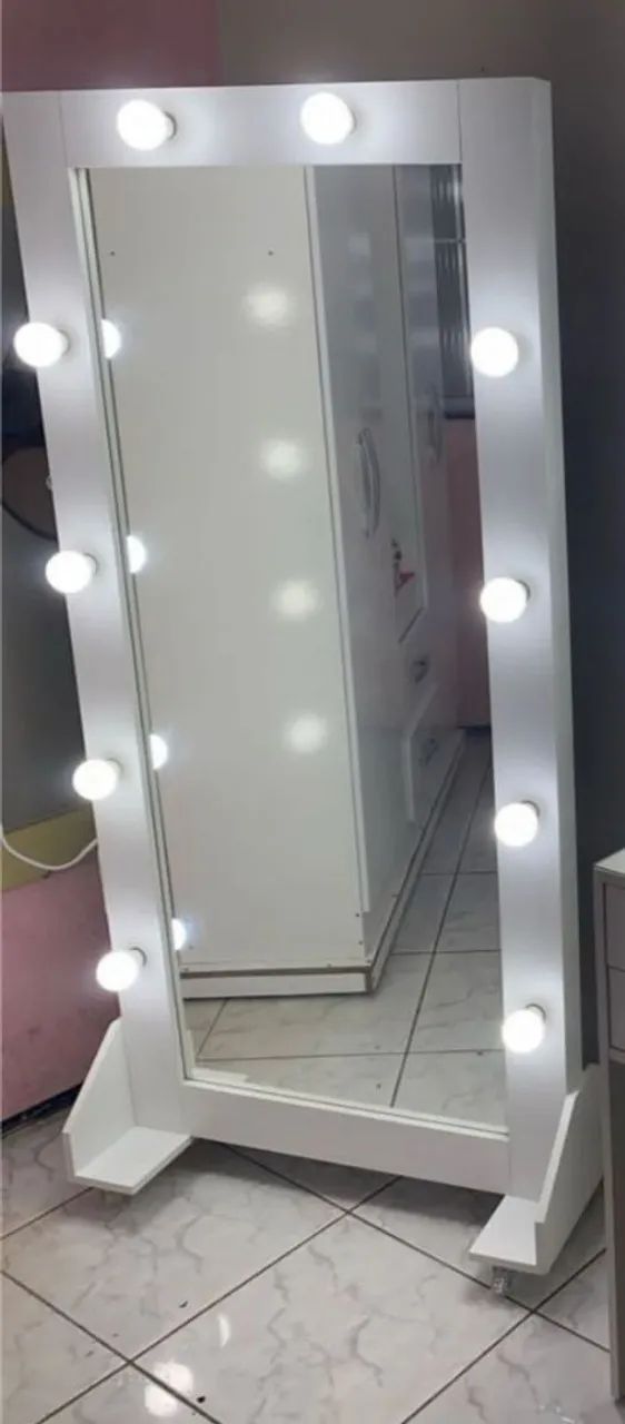 Espelho Camarim 1.80 com luzes