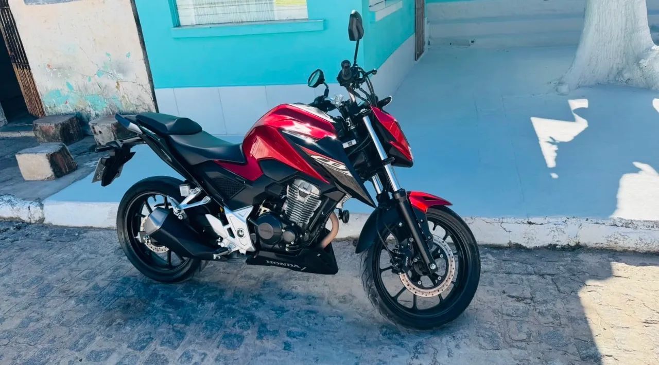 CB300F Twister CBS - Foto 2