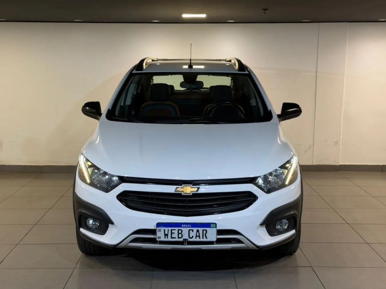 Chevrolet Onix Activ 1.4 8V Flex Mec. 4P 2017 - Foto 2
