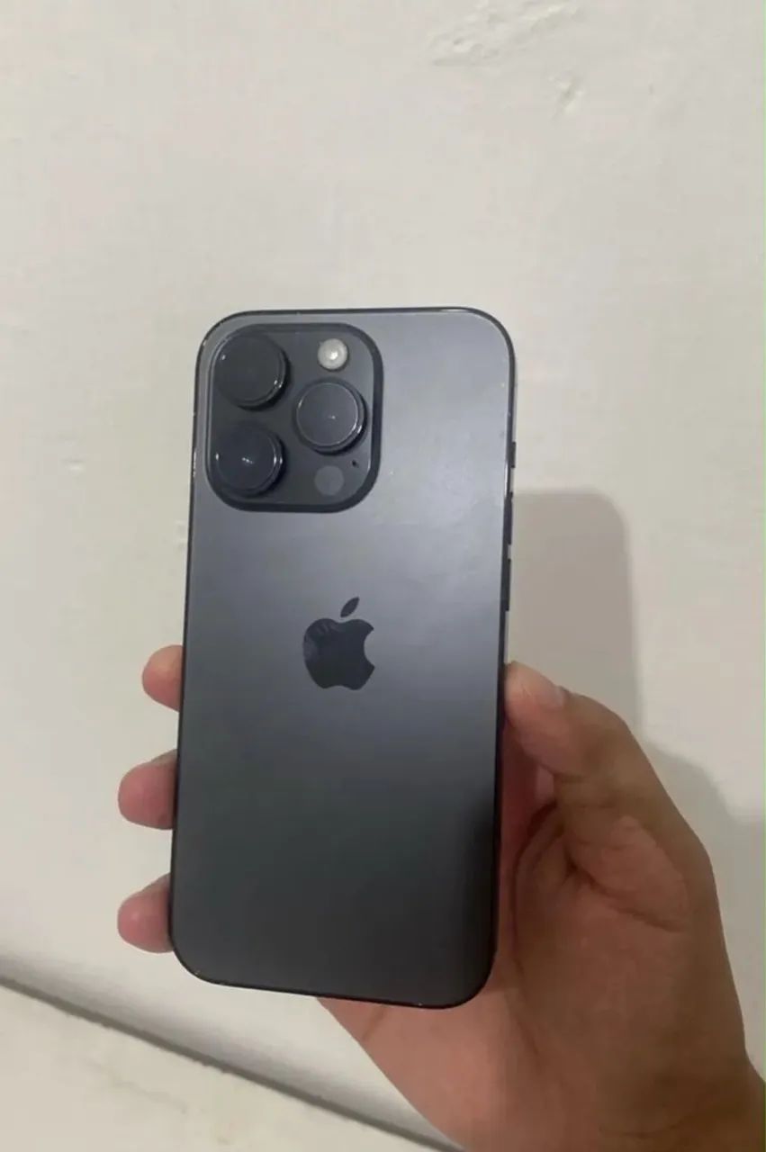 iPhone 14 Pro todo original troco em iPhone 15