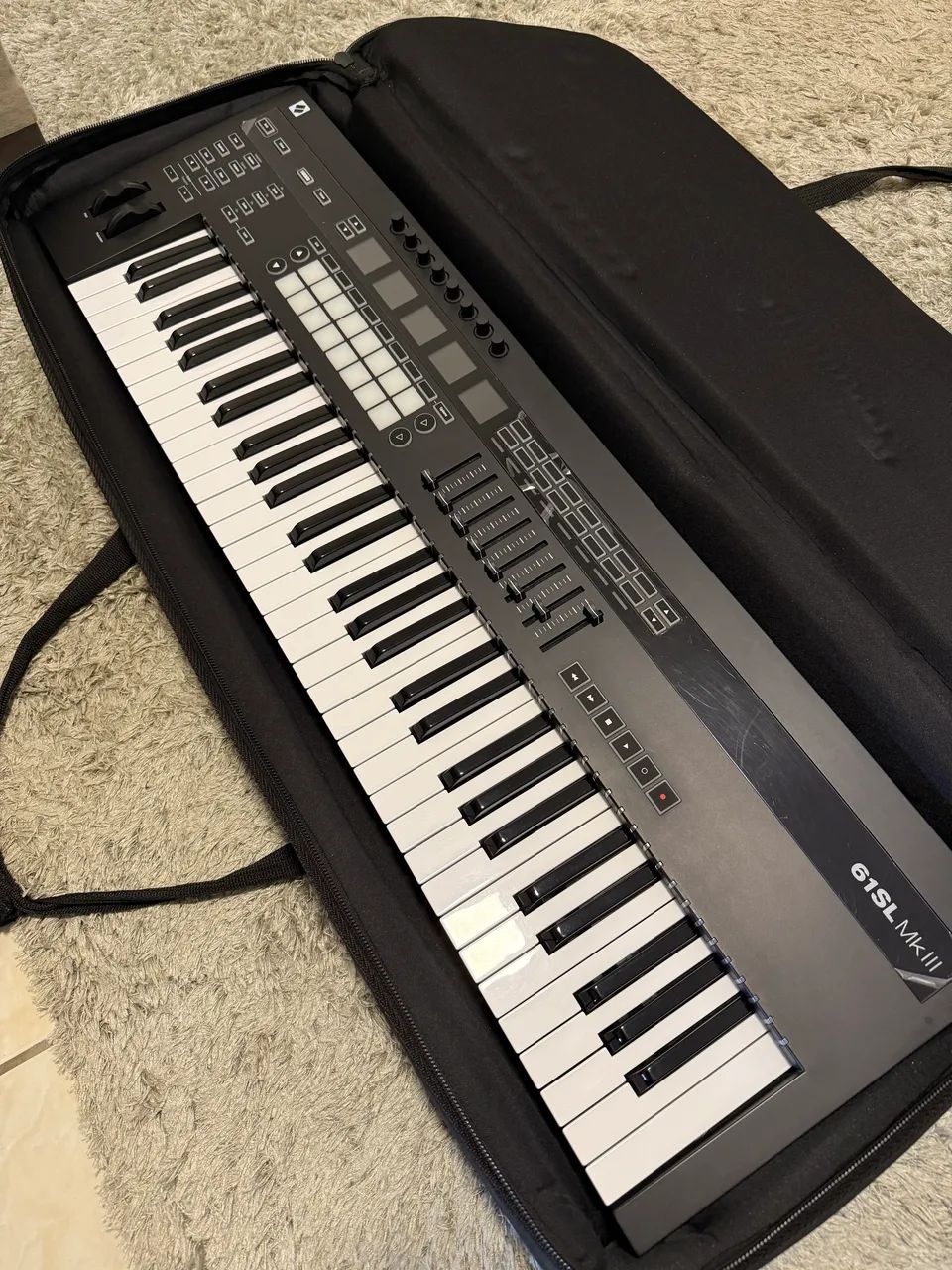 Controlador novation 61SL MK3  - Foto 4