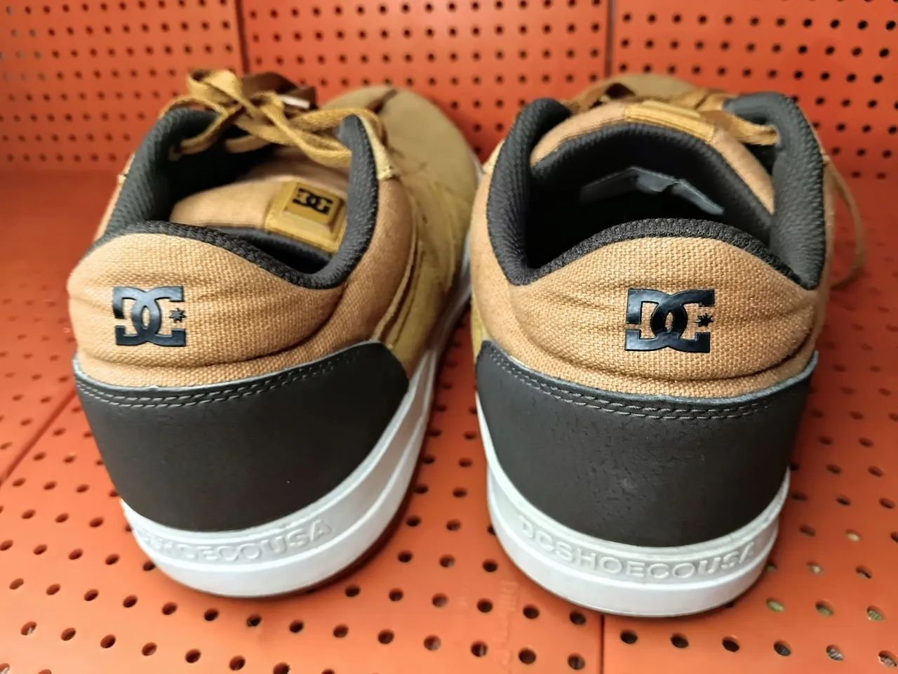 Tênis dc masculino 40-41 - Foto 5