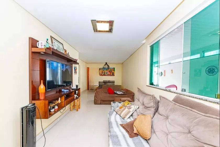 Apartamento à Venda - Coração Eucarístico, 3 Quartos, 180 m2