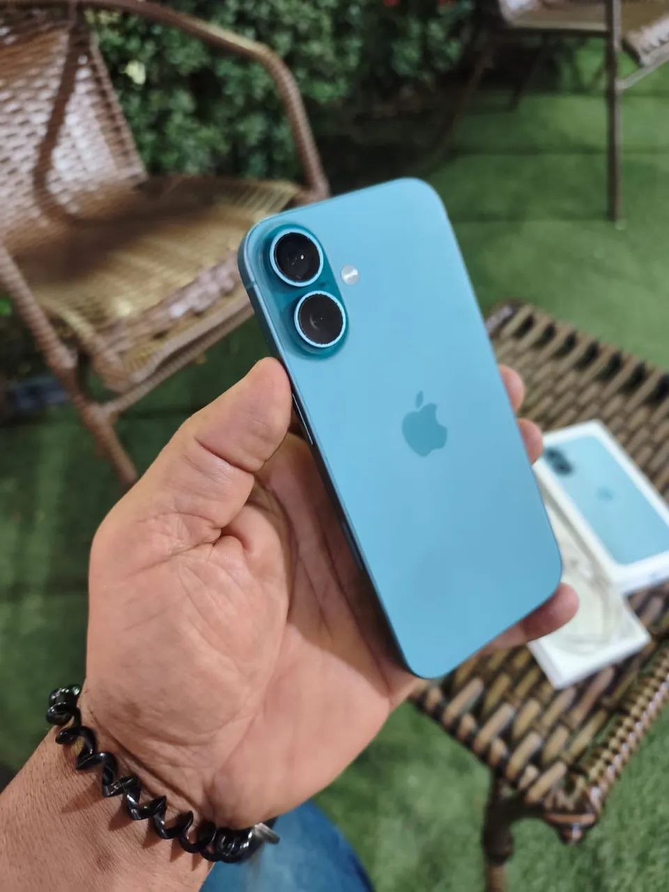 iPhone 16 verde 128GB na caixa com cabo e caixa - Foto 2