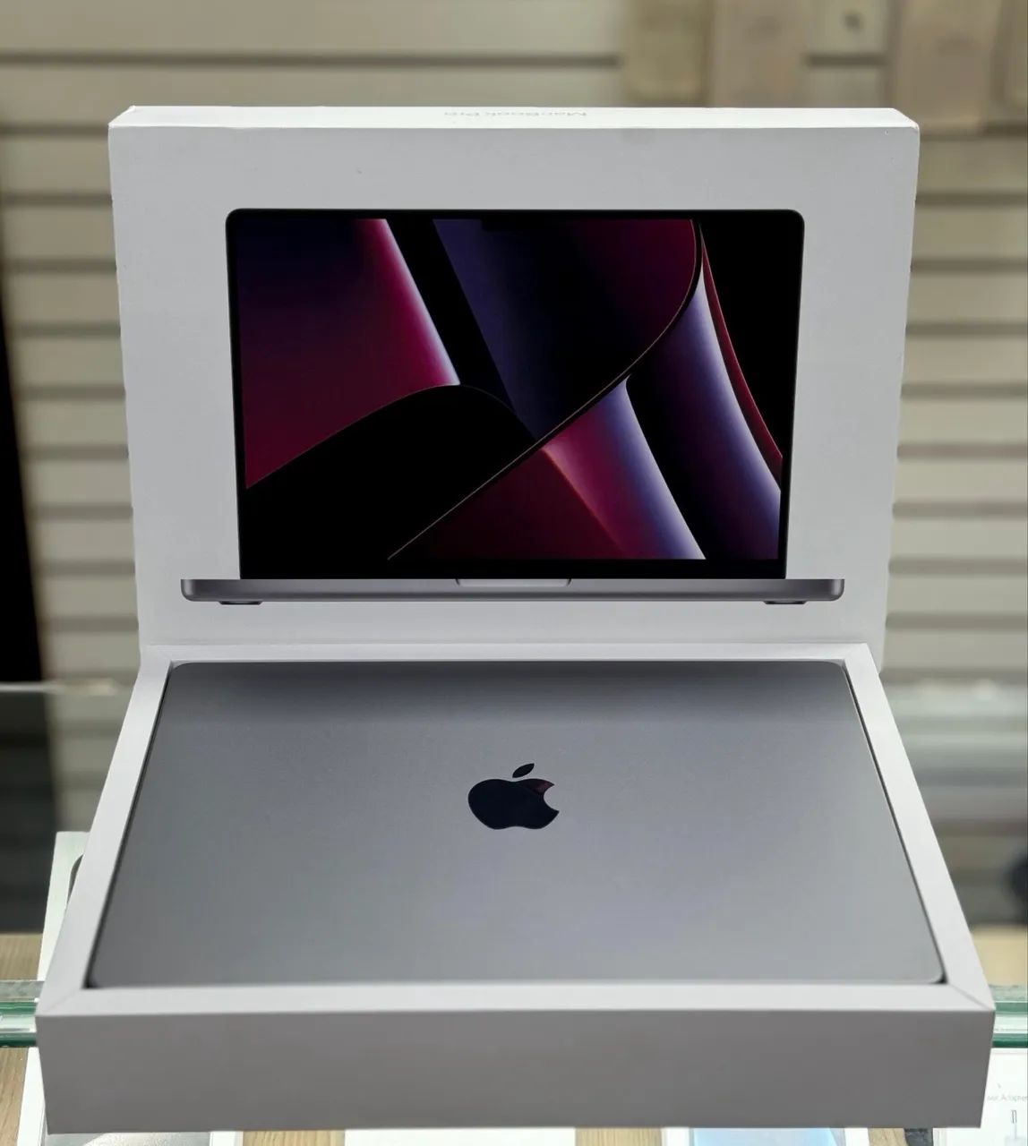 Macbook pro 14 polegadas chip m2 pro 16gb / 512gb LOJA FÍSICA sem