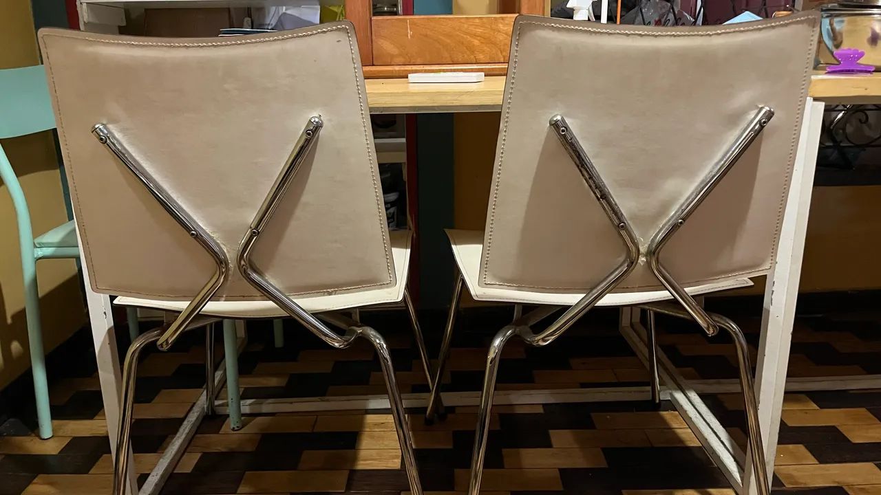 Cadeiras em couro - Foto 2