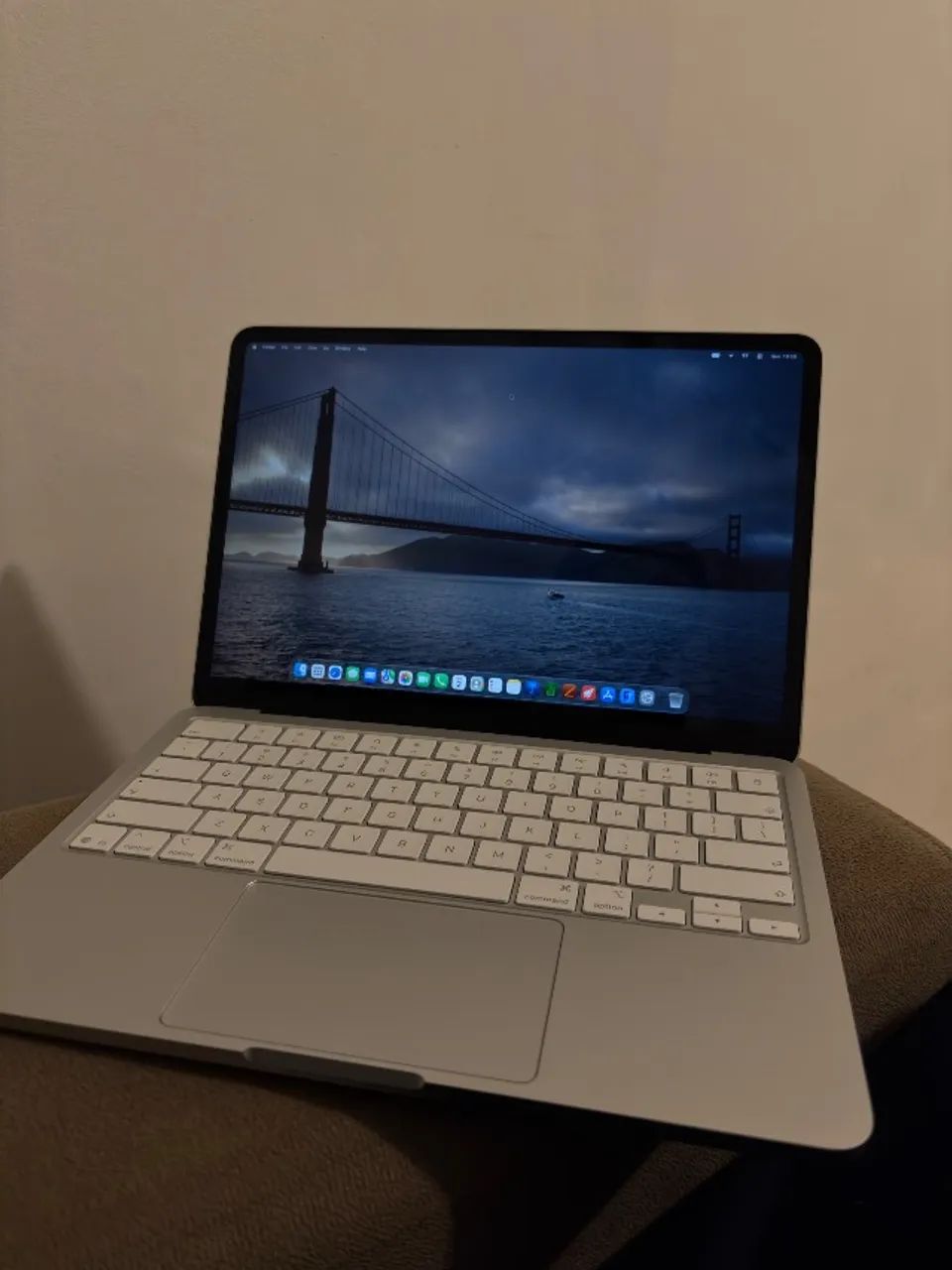 MacBook Neo 256gb - Prata