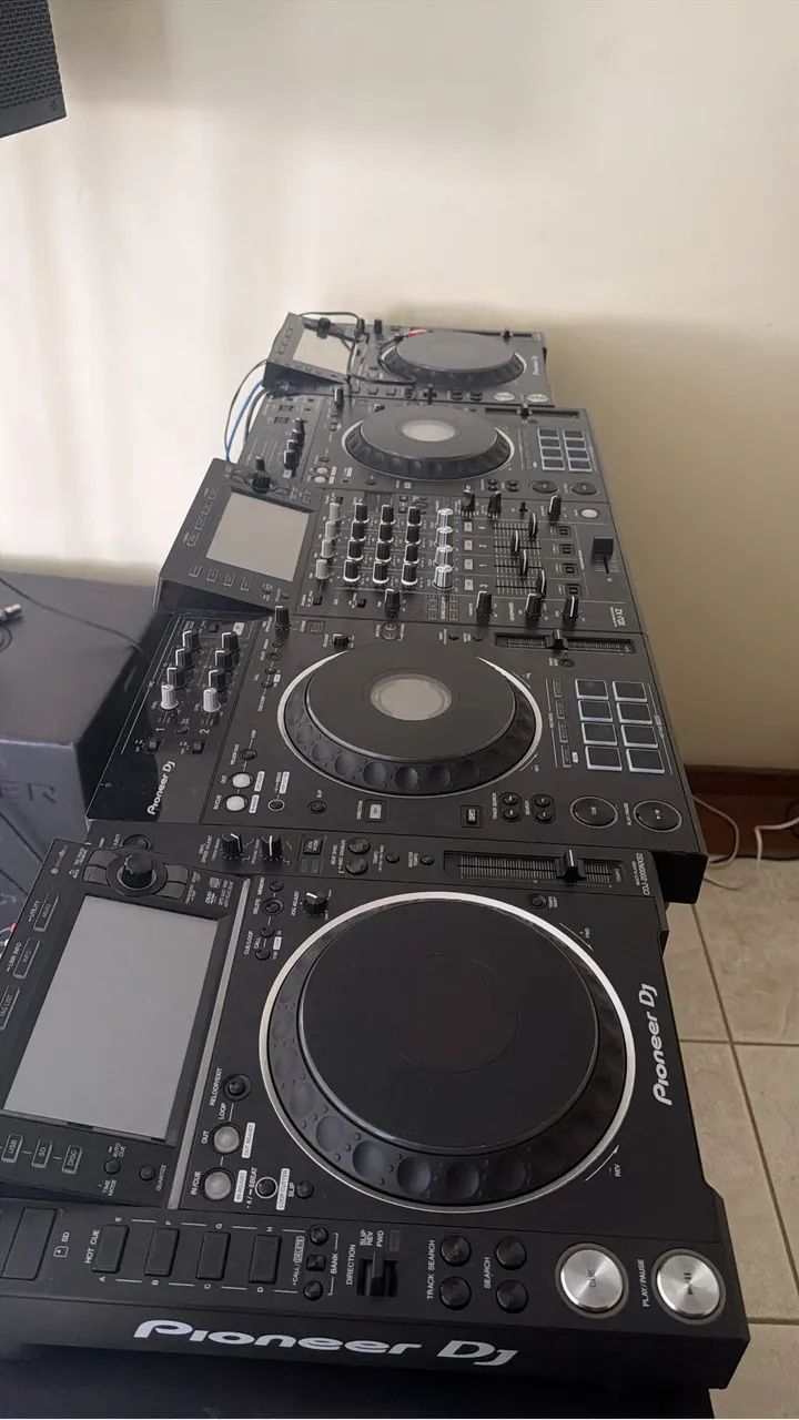 XDJ XZ 