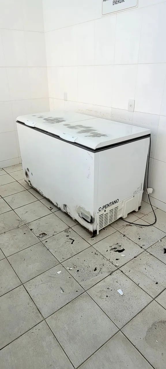 Envelopamento em geral /plotagem e diversos modelos de adesivos 