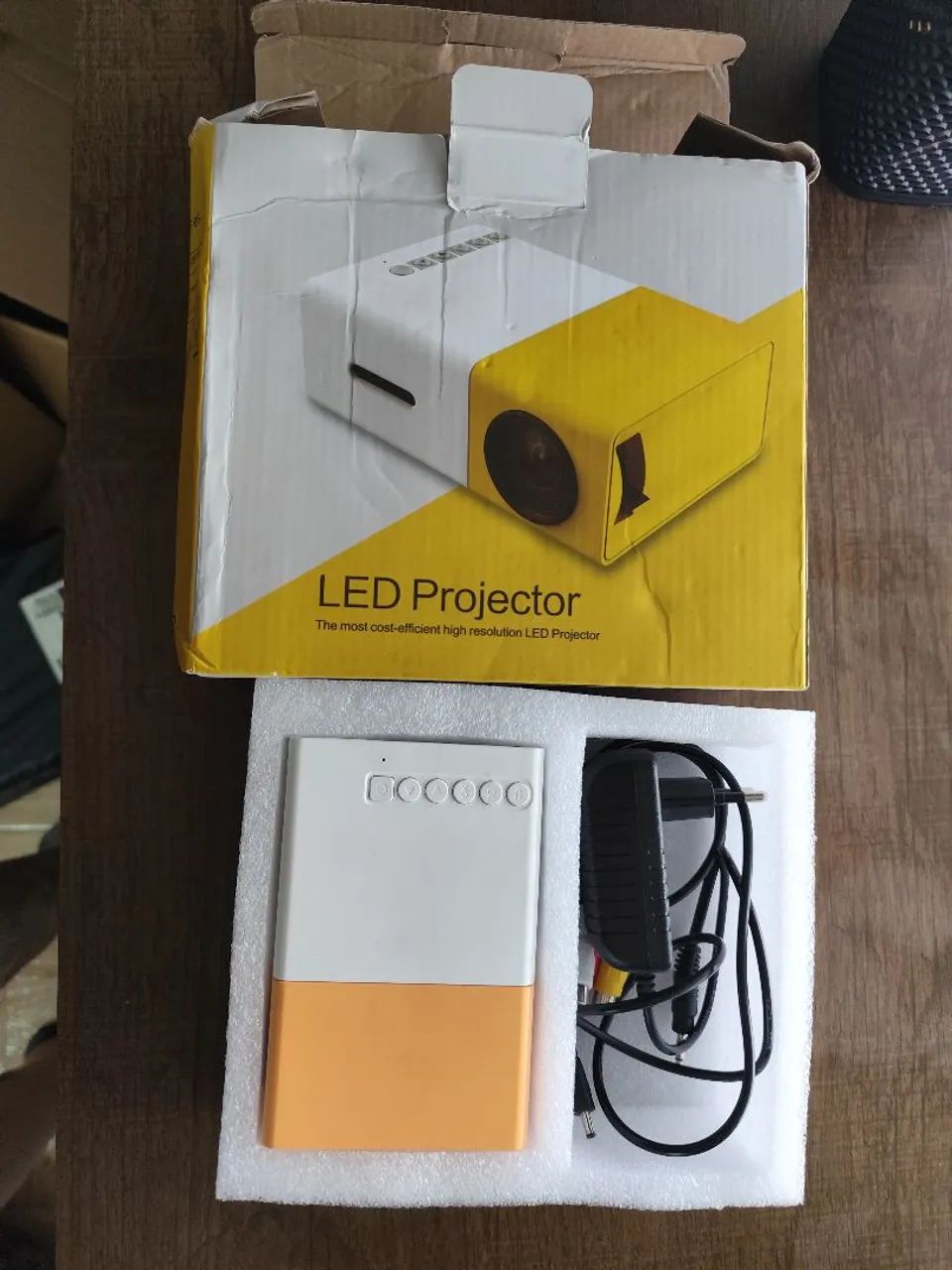 Projetor 1 vez usado 