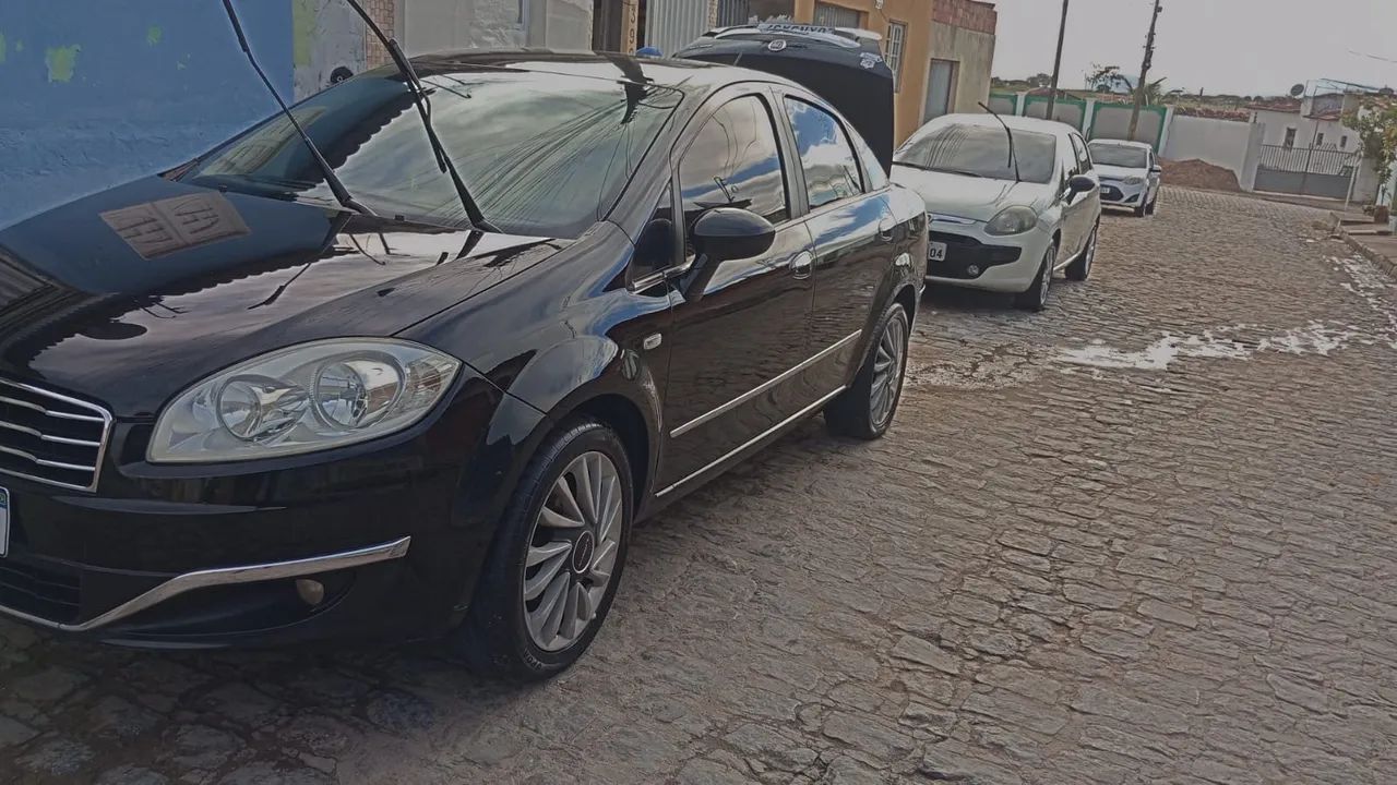 Fiat Linea Absolute 1.9/1.8 Flex Dualogic 4P 2016 - Foto 4