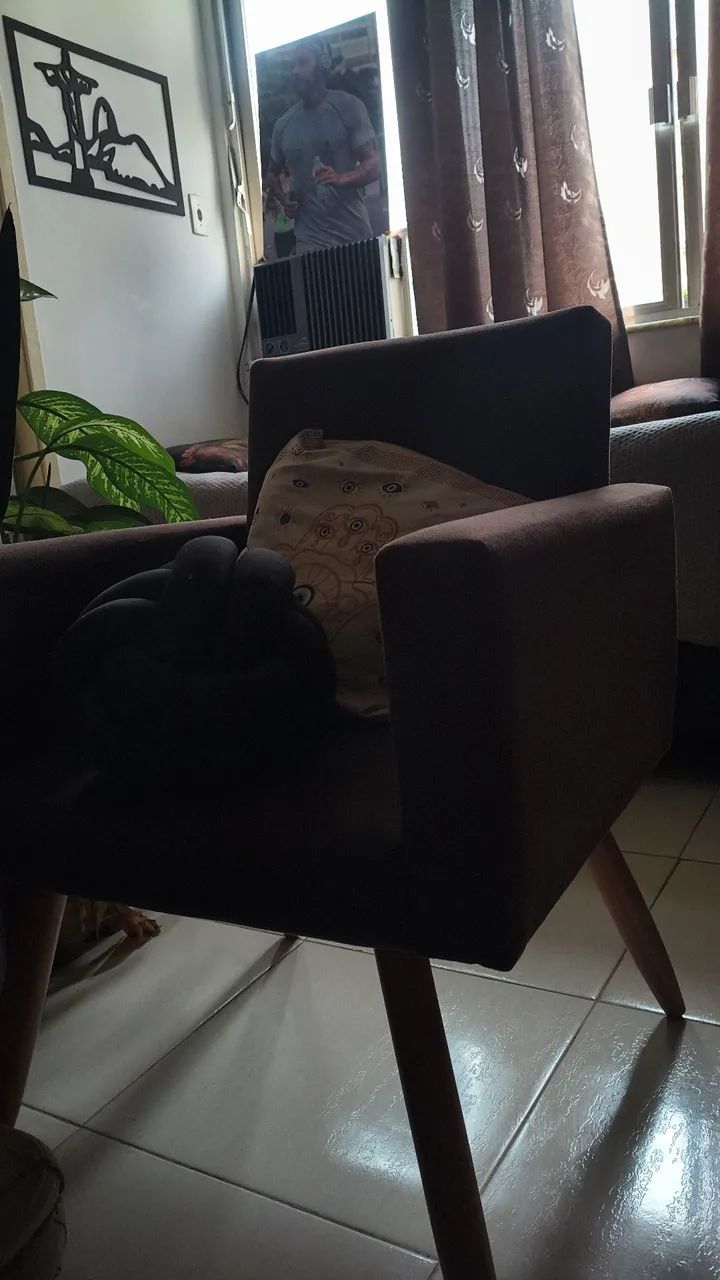 Poltrona marrom  - Foto 2