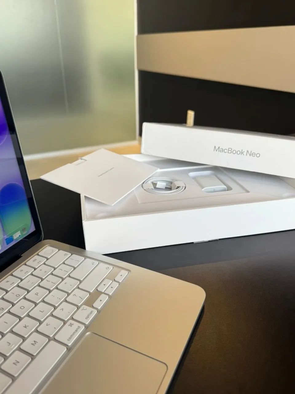 MacBook Neo 512GB 8GB Silver SEMINOVO 100% - Foto 4