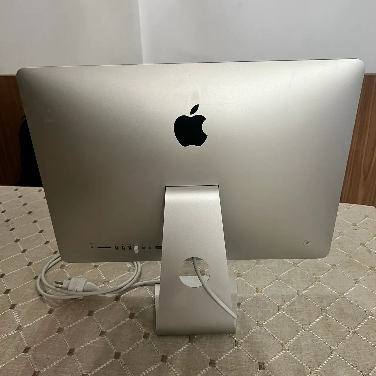 iMac (21.5 polegadas, Late 2015) - Excelente Estado e
