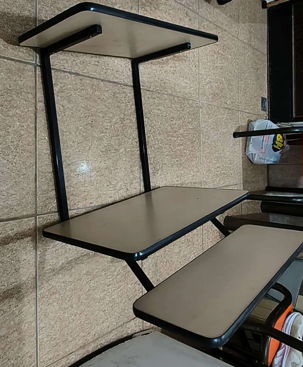 Escrivaninha de Parede, com bandeja para Teclado e Mouse  - Foto 5