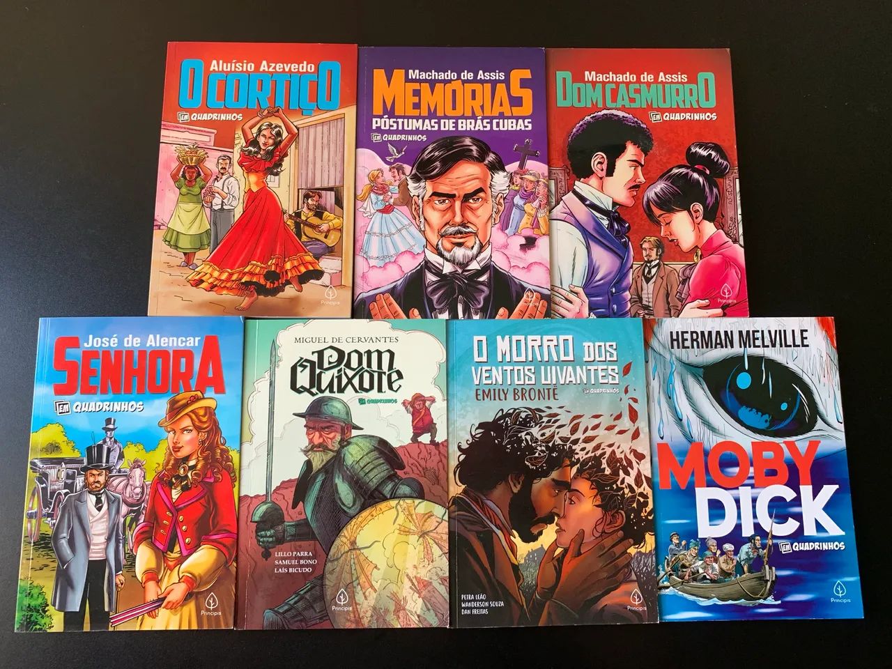 Kit 8 Quadrinhos literários 