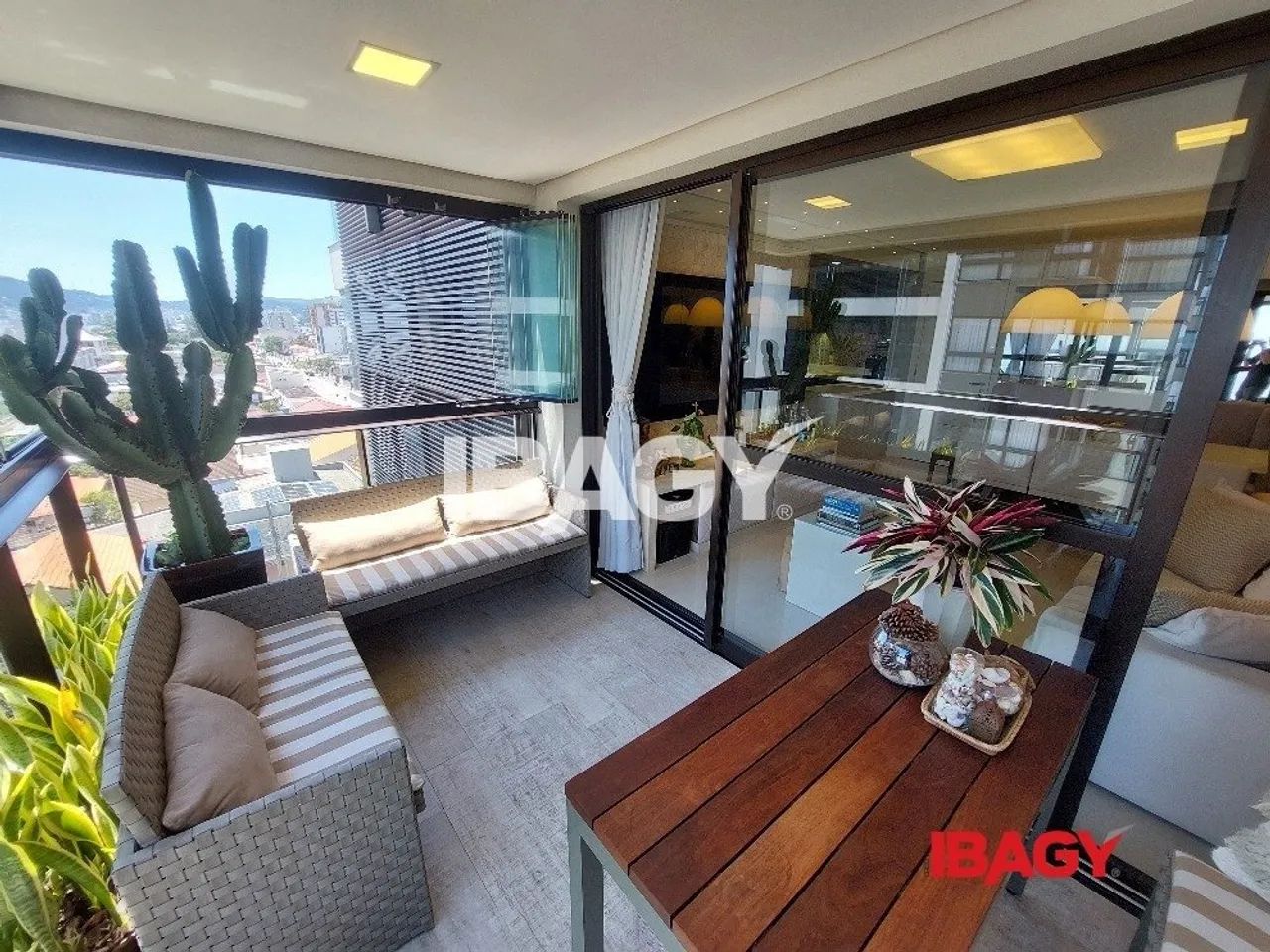 Excelente Apartamento 2 dormitório(s) em Balneário - Florianópolis - Foto 5