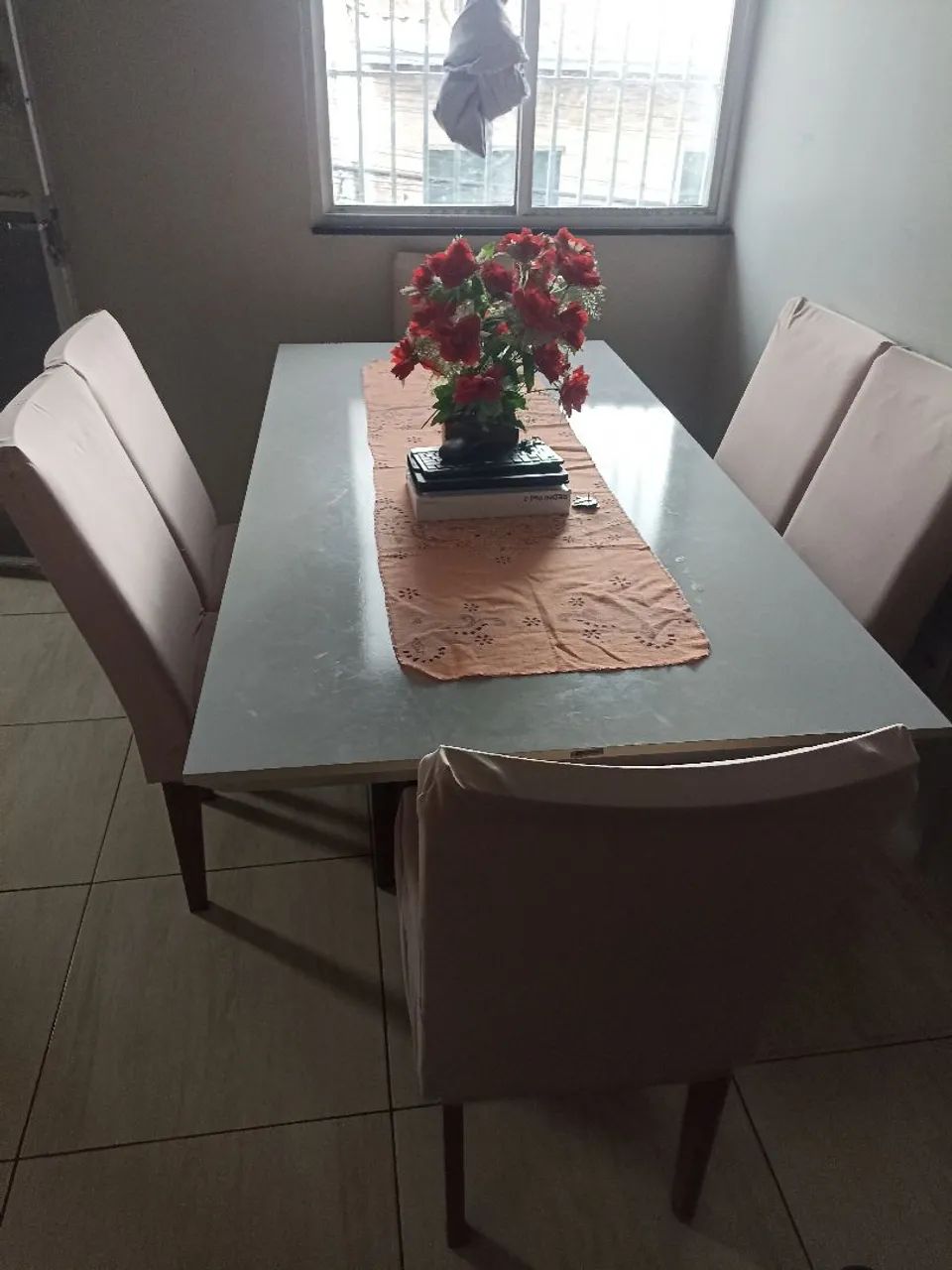 Mesa com 6 cadeiras - Foto 2